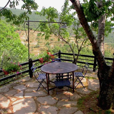 בית נופש Spacious In With Swimming Pool *