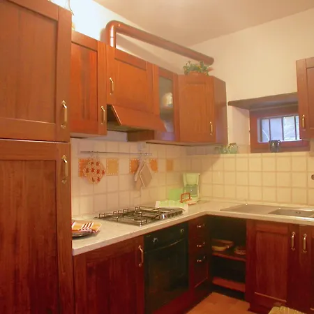 Spacious In With Swimming Pool *